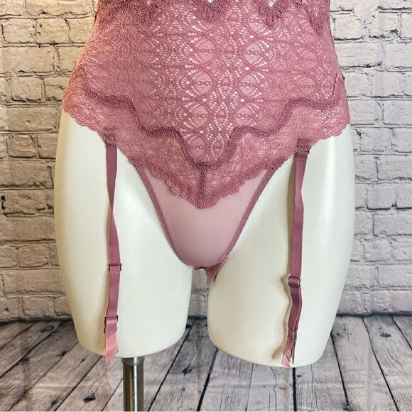 Victorias Secret High Neck Bodysuit lace 32C - Picture 8 of 14